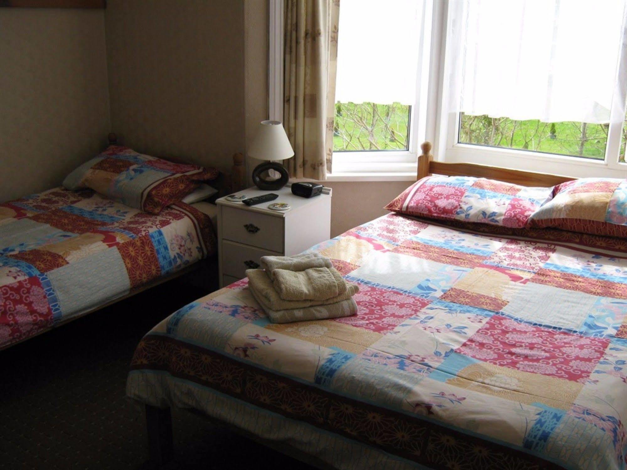 بيغْنْتون Jacaranda Hotel المظهر الخارجي الصورة